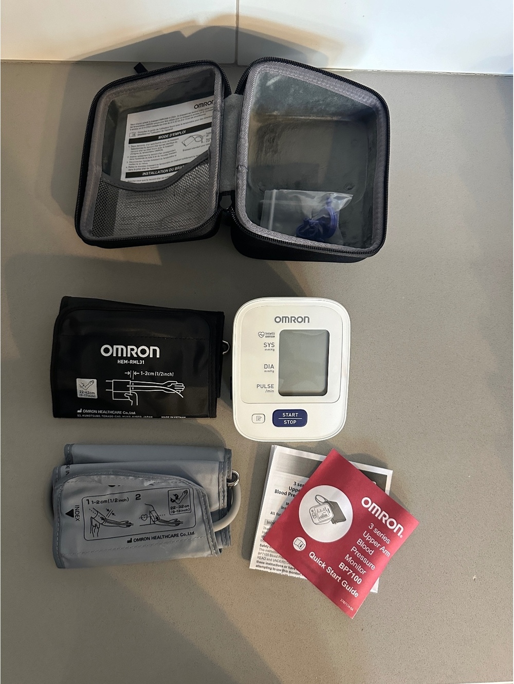 Omron Blood Pressure Monitor with Carrying Case and Accessories